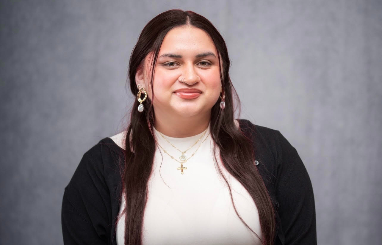 Headshot of Adriana Flores