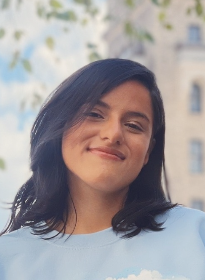 Headshot of Jen (Jennifer) Herrera