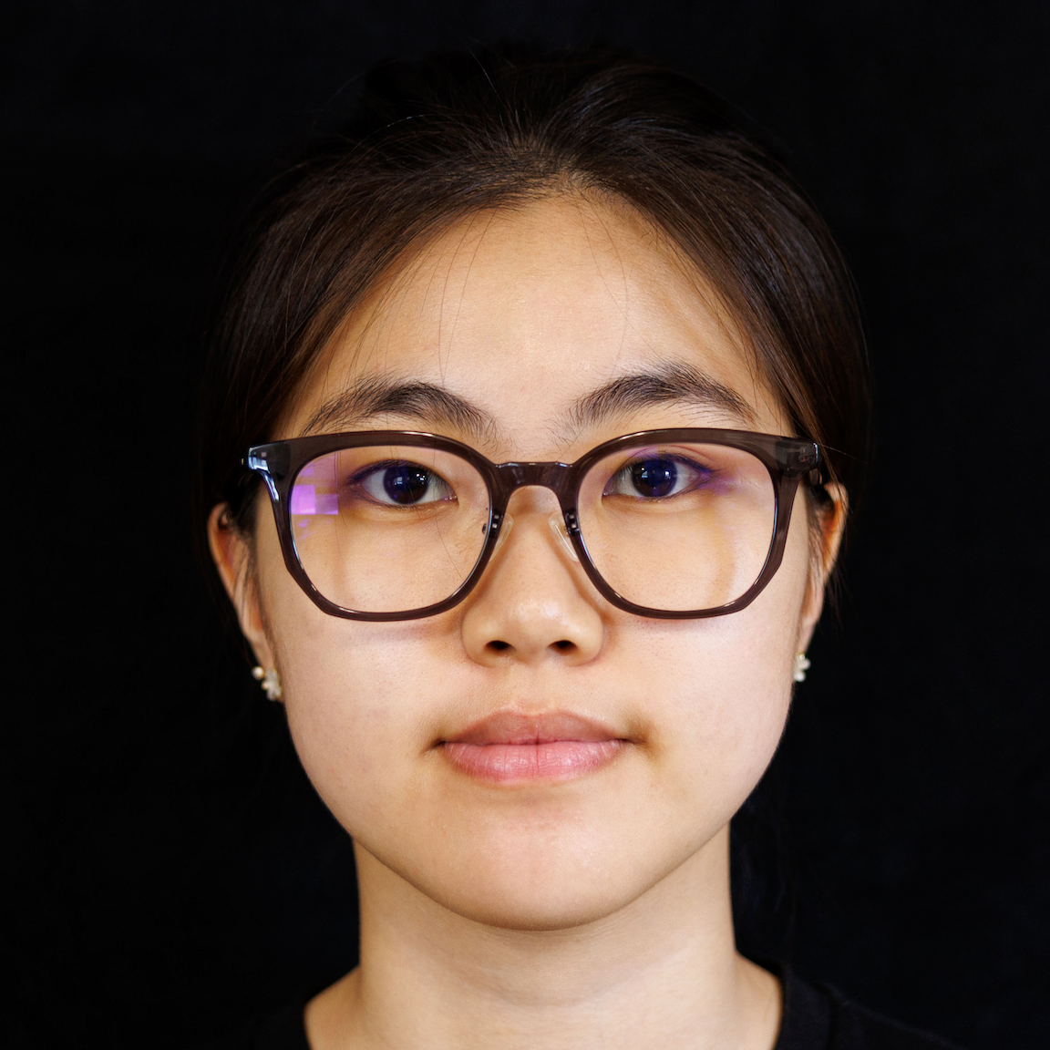 Henna Jeong at HISB
