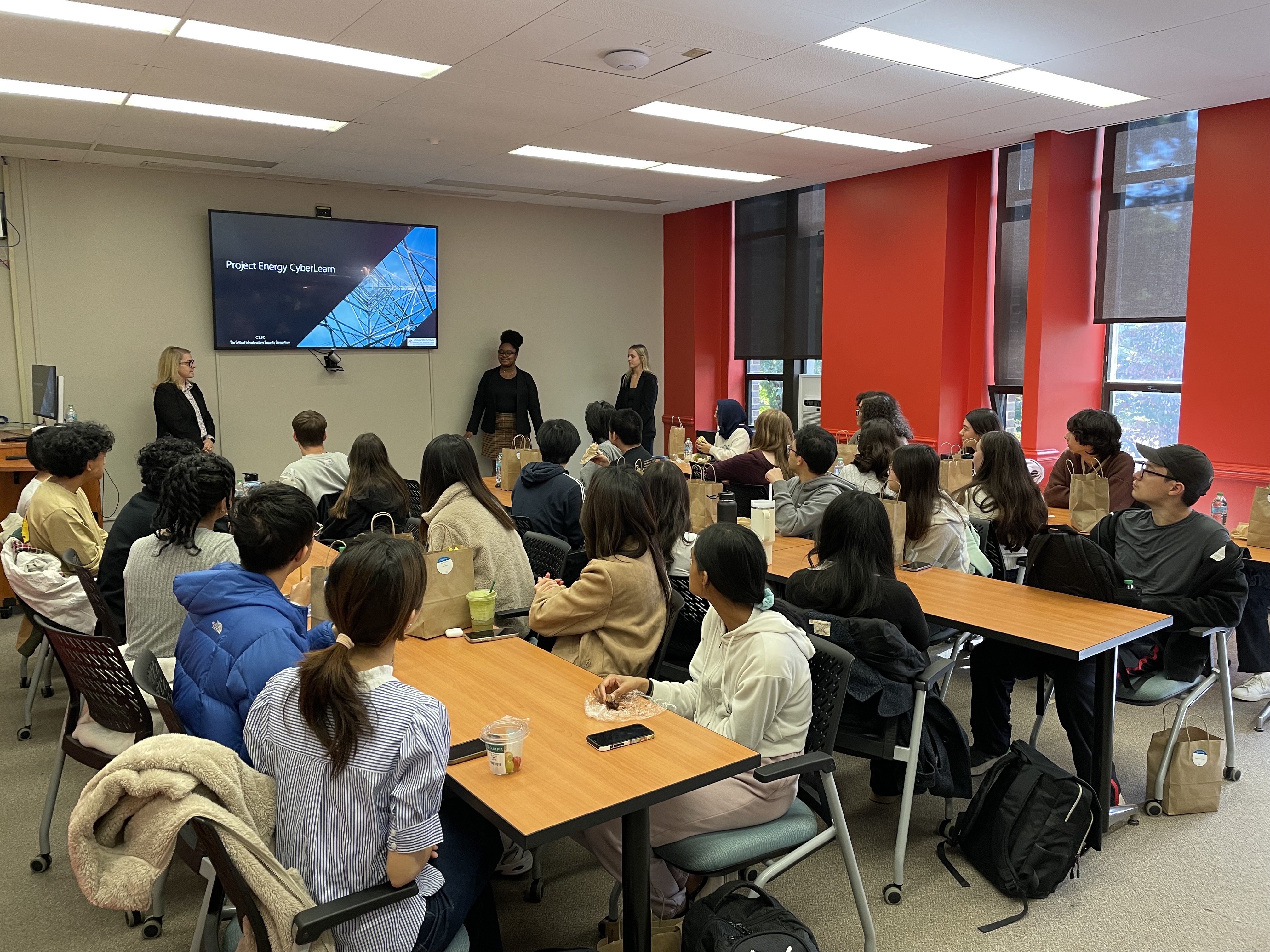Students gathered at the Energy Cyberlearn Internship
